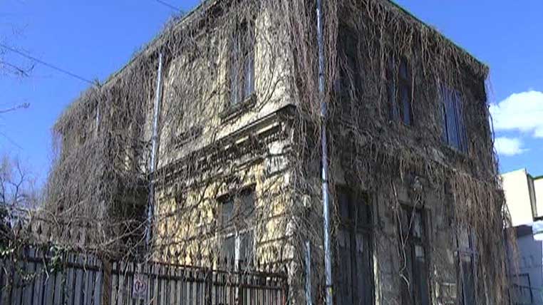 Casa Diavolului, Strada General Praporgescu