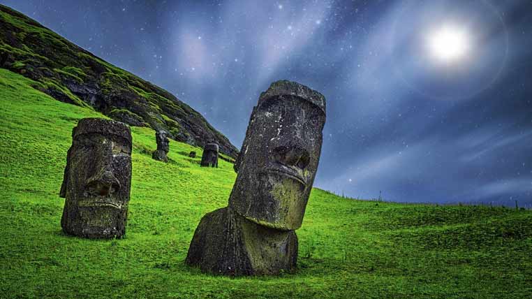 Statui Rapa Nui Insula Paștelui - Monumente istorice