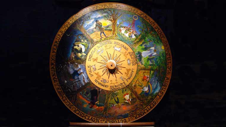 Roata Anului: calendarul Wicca și cele opt mari sărbători păgâne din an