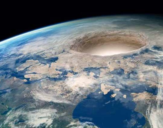 Teoria Pământului gol la interior – Există o lume diferită în interiorul Terrei?