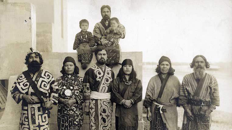 Misterioasa populație albă Ainu